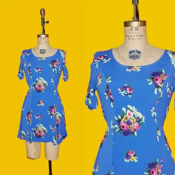 Betsey Johnson | Dresses | 99s Betsey Johnson Bouquet Print Short Sleeve  Mini Dress Wback Tie Sm | Poshmark